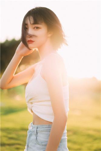 下载俏佳人app交友安装截图0