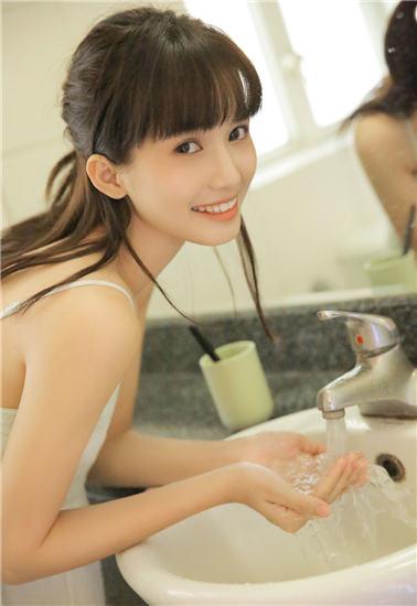 草莓榴莲向日葵满18岁黄截图4