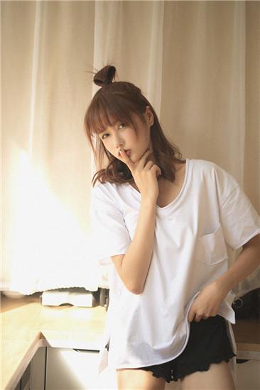 花季传媒夜里十大截图1