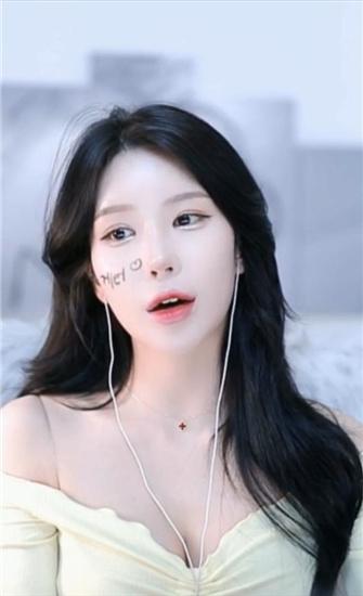 一个人看的WWW片视频资源精品版截图3