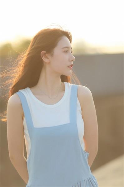 丝瓜草莓榴莲香蕉芭乐小猪绿巨人最新版截图1