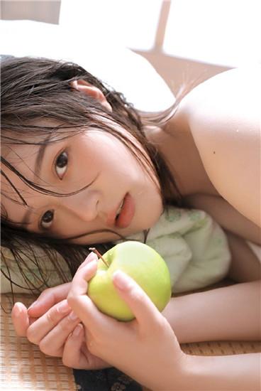 水蜜桃实验研究所中心高清免费观看截图0