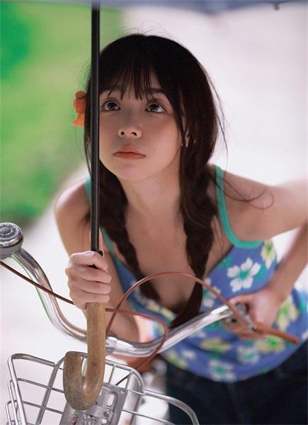 免费日韩无人区码卡二卡3卡正式版截图2