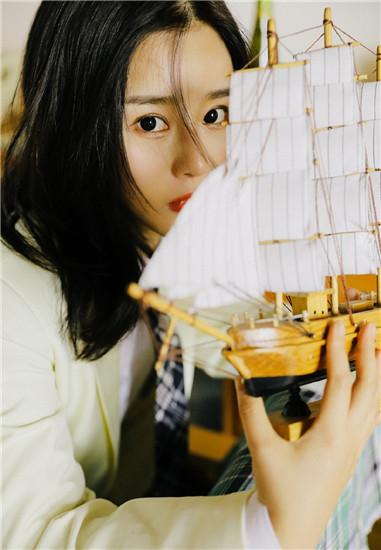 国产无人区码卡二卡3卡4卡中文版截图1