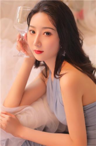 秋葵视频 绿巨人免费观看截图1