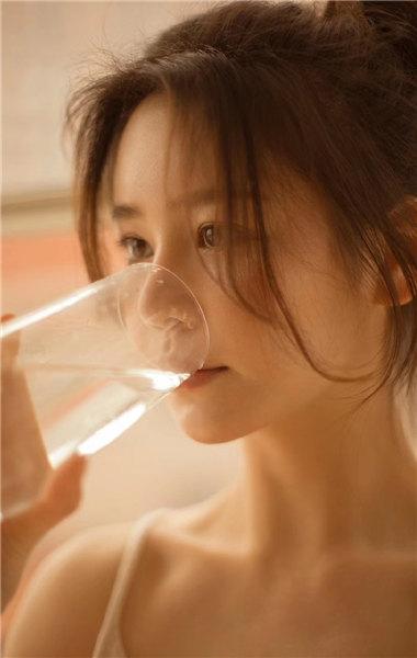 秋葵草莓茄子香蕉丝瓜榴莲18app截图1