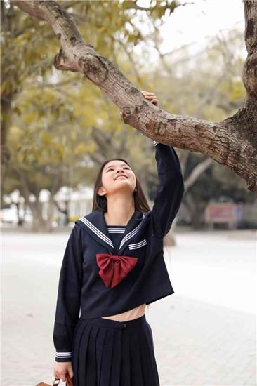 草莓香蕉菠萝秋葵黄瓜丝瓜聚合app截图1