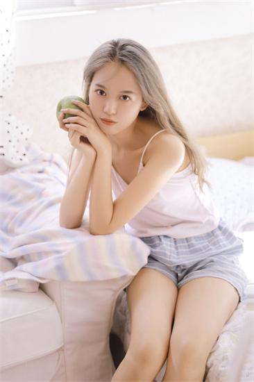 草莓视频app释放自己截图2