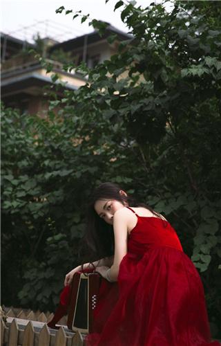 女生付费男生赚钱的聊天软件截图2