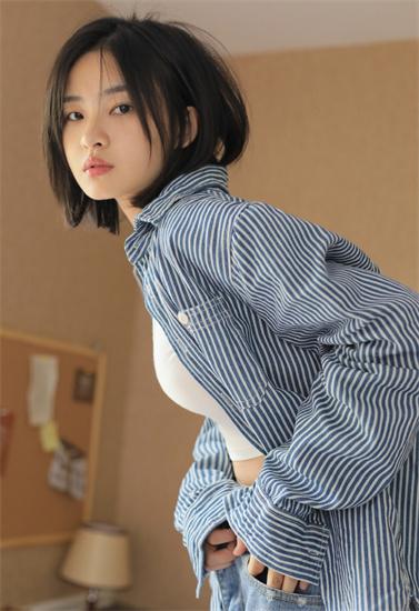 秋葵视频App下载安装解锁版截图1