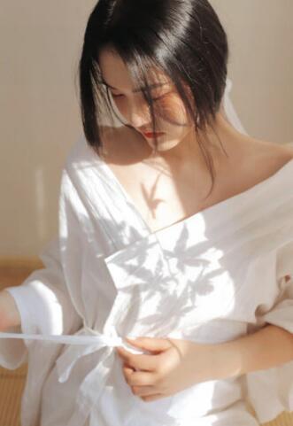 亚洲国色天香卡2卡3卡4截图2