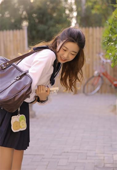 秋葵视频App下载安装最新版截图2