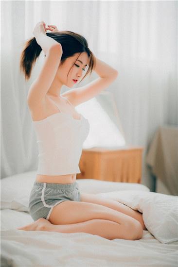 草莓榴莲向日葵秋葵香蕉免费幸福宝截图1