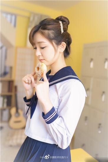 草莓榴莲向日葵18岁最新版截图2