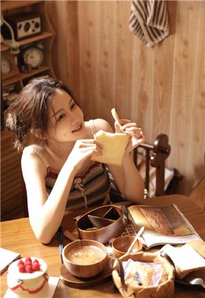 花季传媒app一天三次免费截图2