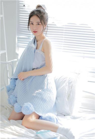 榴莲视频色斑让你流连忘返下载截图1