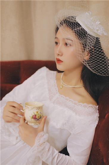 花季传媒夜里十大截图2