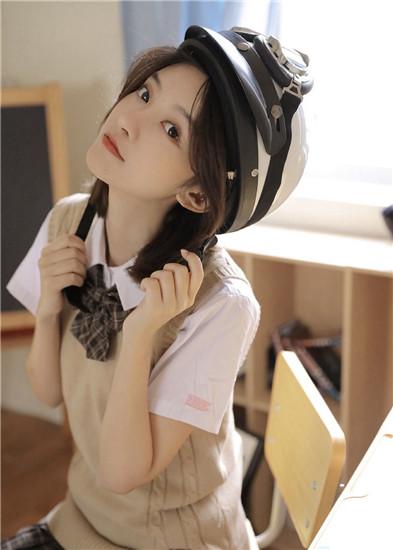 秋葵草莓丝瓜榴莲绿巨人最新版截图0