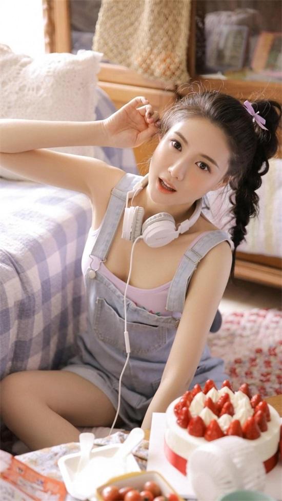 秋葵草莓香蕉樱桃黄瓜榴莲绿巨人安卓版截图3