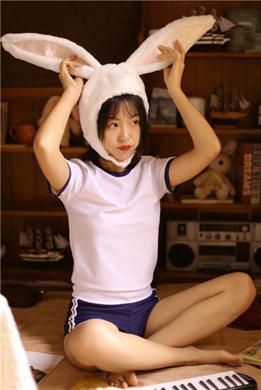 草莓丝瓜向日葵黄瓜榴莲鸭脖绿巨人截图1