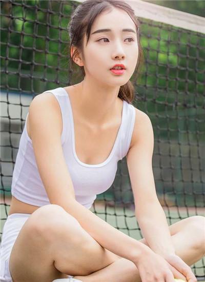 国色天香一卡二卡三卡四卡视频截图3