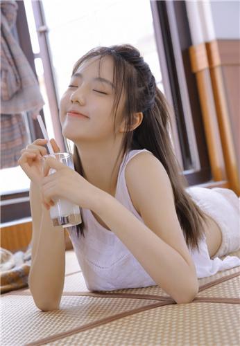 深夜一个one一个就够了致敬韩寒截图0