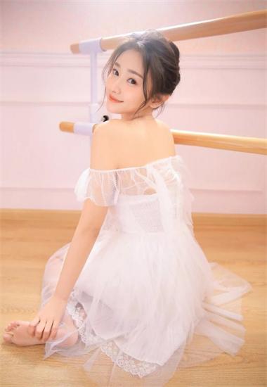 app释放自己草莓无限看截图1