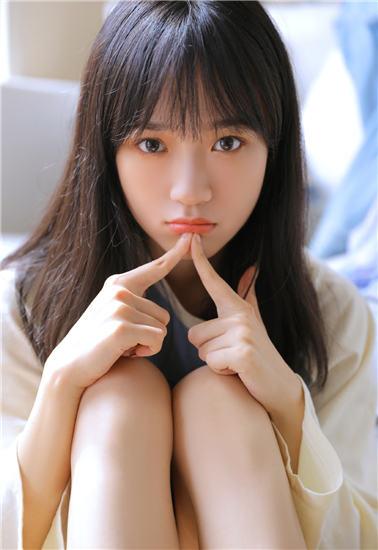 夜里一个人看B站直播软件苹果版截图1