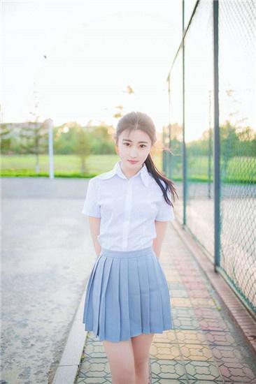 草莓丝瓜芭乐樱桃秋葵小蝌蚪榴莲ios截图0