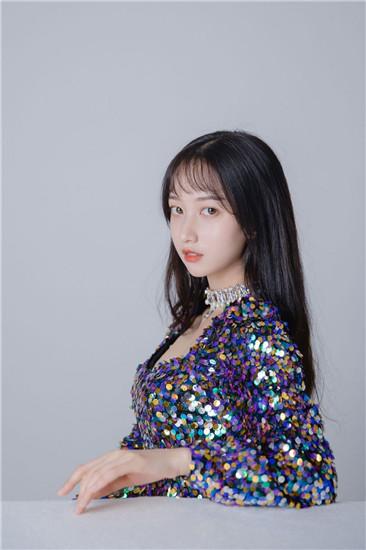 草莓视频丝瓜视频小猪视频向日葵视频免费截图1