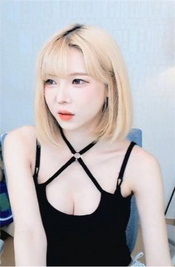 蜜桃夜聊宅男污福利版截图3