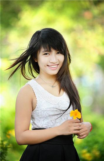 草莓视频APP深夜释放自己截图4