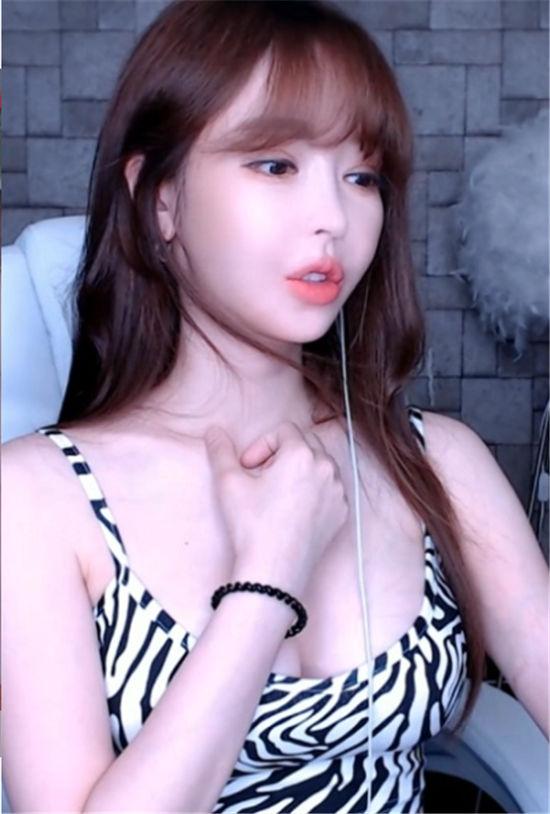 葡萄美女直播app最新版截图2