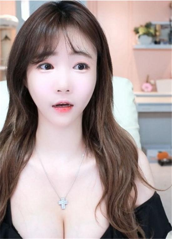 闪闪直播美女污福利手机版截图2