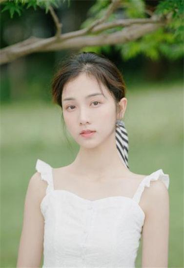 彩云直播下载安装截图1