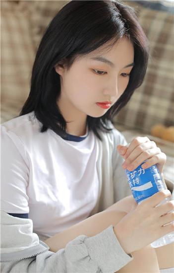 小蜜蜂直播App截图3