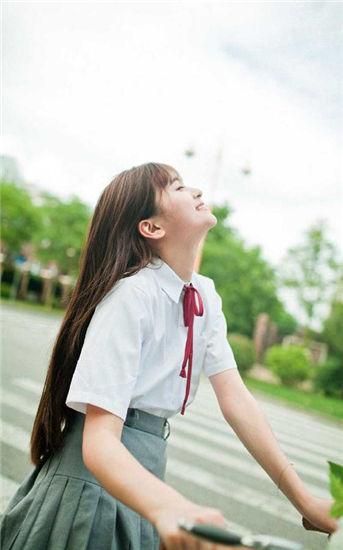 相伴短视频app截图1