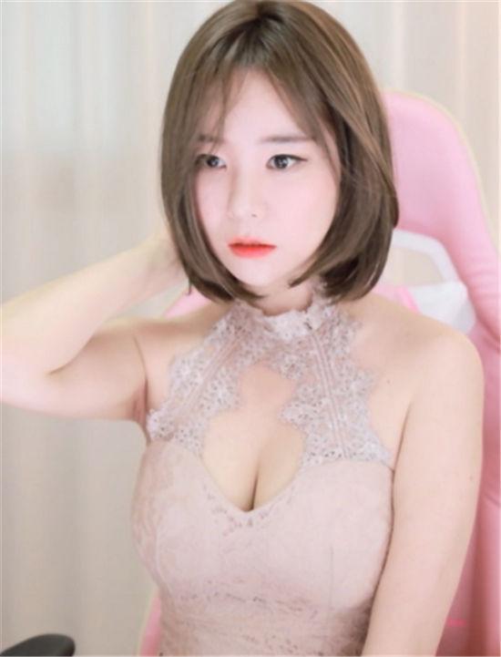 比艺美女直播视频app安卓版截图2