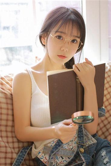 七彩影视app截图3