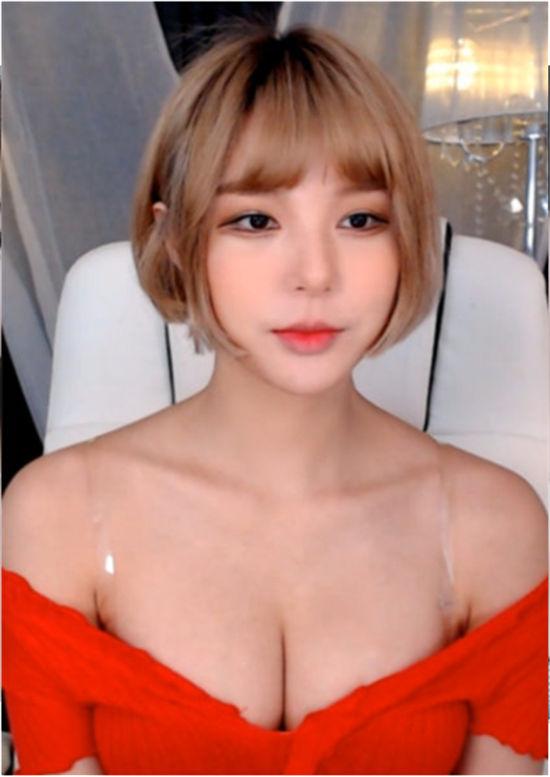 闪闪直播美女污福利手机版截图1