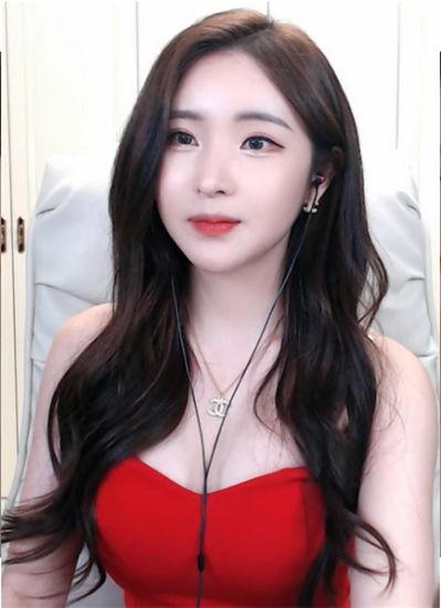 哈尼直播美女污涩版截图1