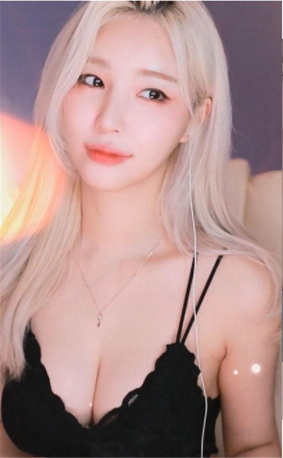 比艺美女直播视频app安卓版截图1