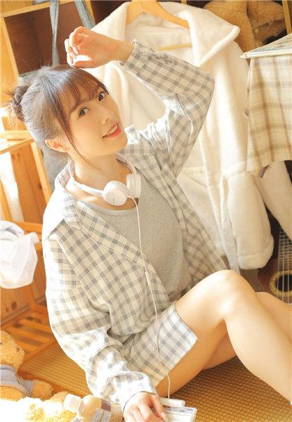 Strawberry, Luffa, Durian and Okra, Unlimited Watch iOS Mobile Version