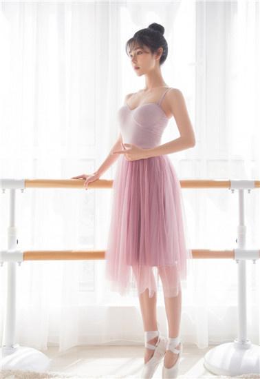 鸭脖丝瓜向日葵草莓