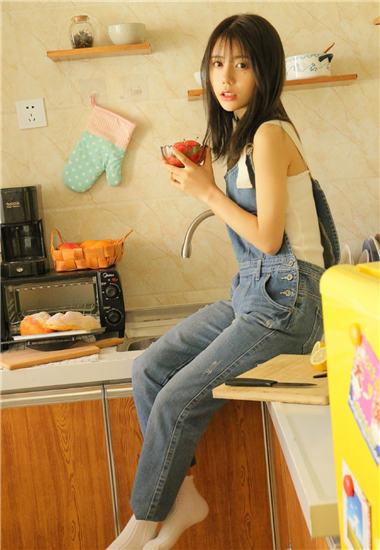 Strawberry, loofah, durian, long johns, Hulk APP