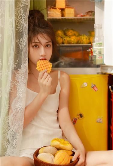 Scan the QR code to download the full version of Strawberry, Luffa, Durian and Okra.