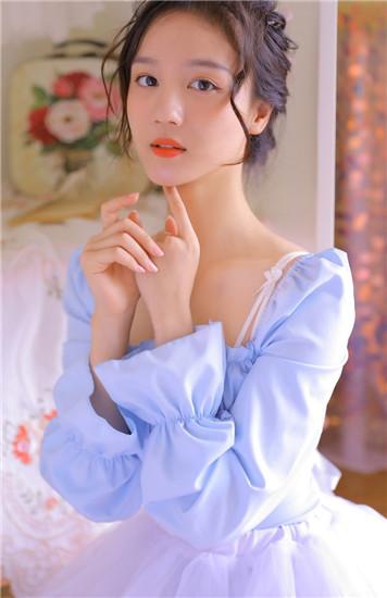 Watch Xiaoxiao video online for free in high definition