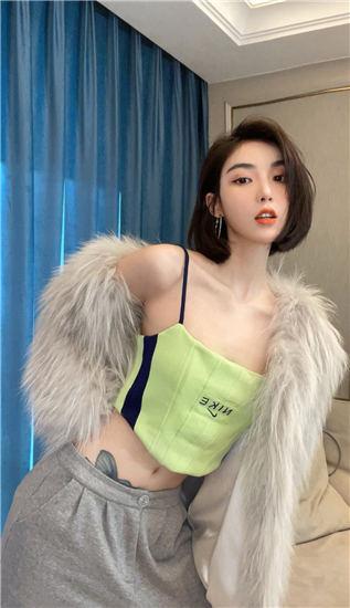 ova向日葵在夜晚绽放动画片高清资源截图3