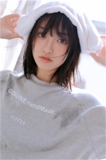 Sunflower Guava, Cucumber, Piglet and Duck Neck