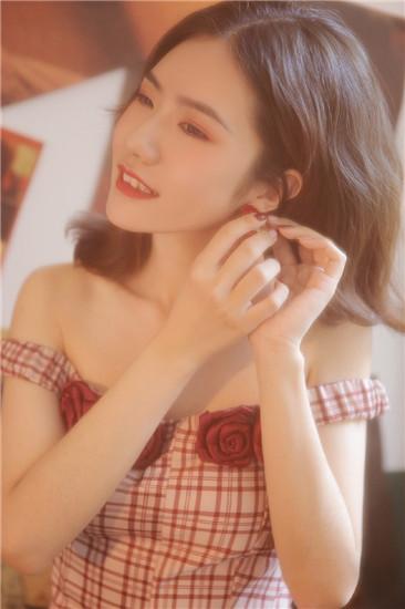 香蕉绿巨人秋葵app截图0